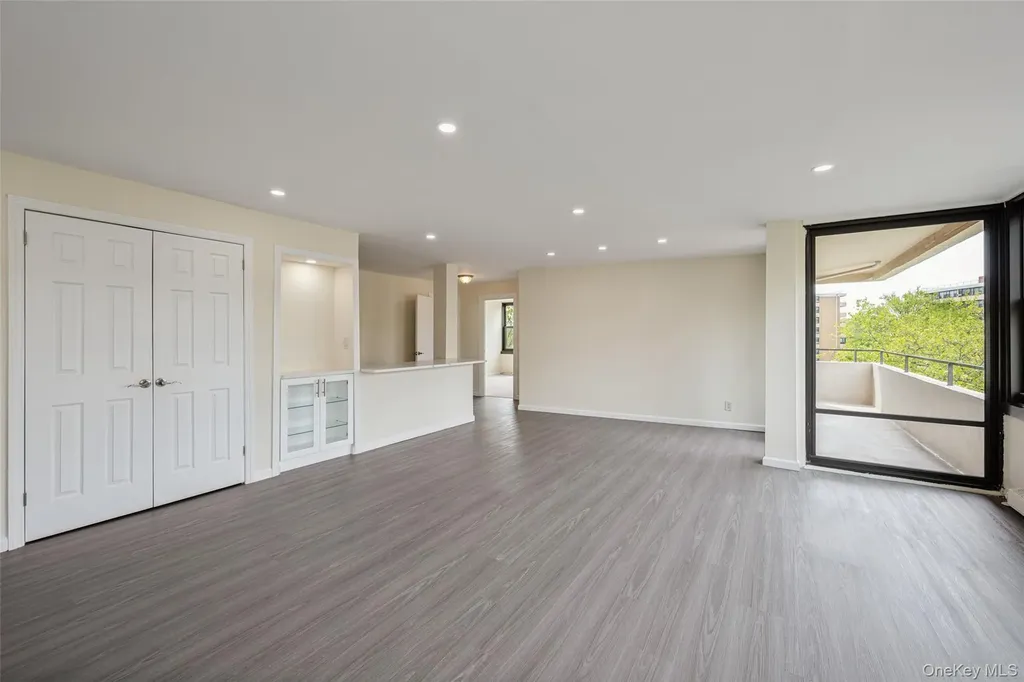 166-35 9th Avenue Beechhurst NY 11357