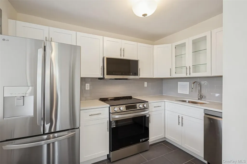 166-35 9th Avenue Beechhurst NY 11357