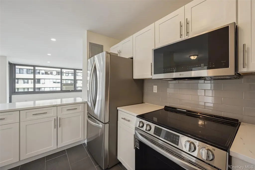 166-35 9th Avenue Beechhurst NY 11357