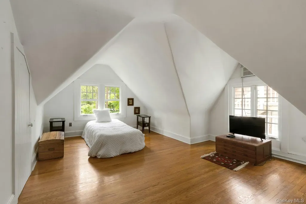 32 Laveta Place Nyack NY 10960