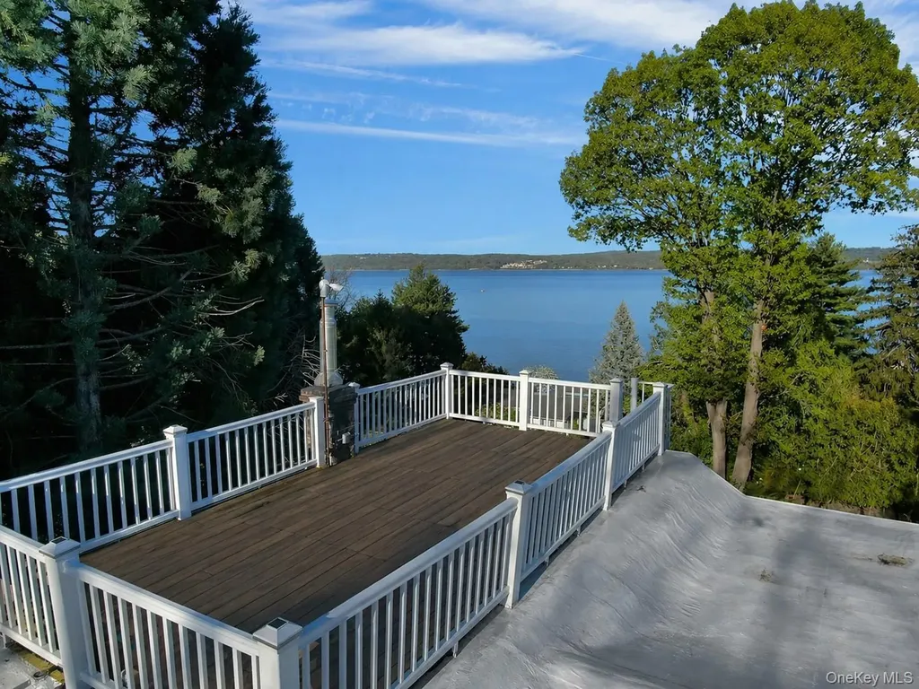 32 Laveta Place Nyack NY 10960
