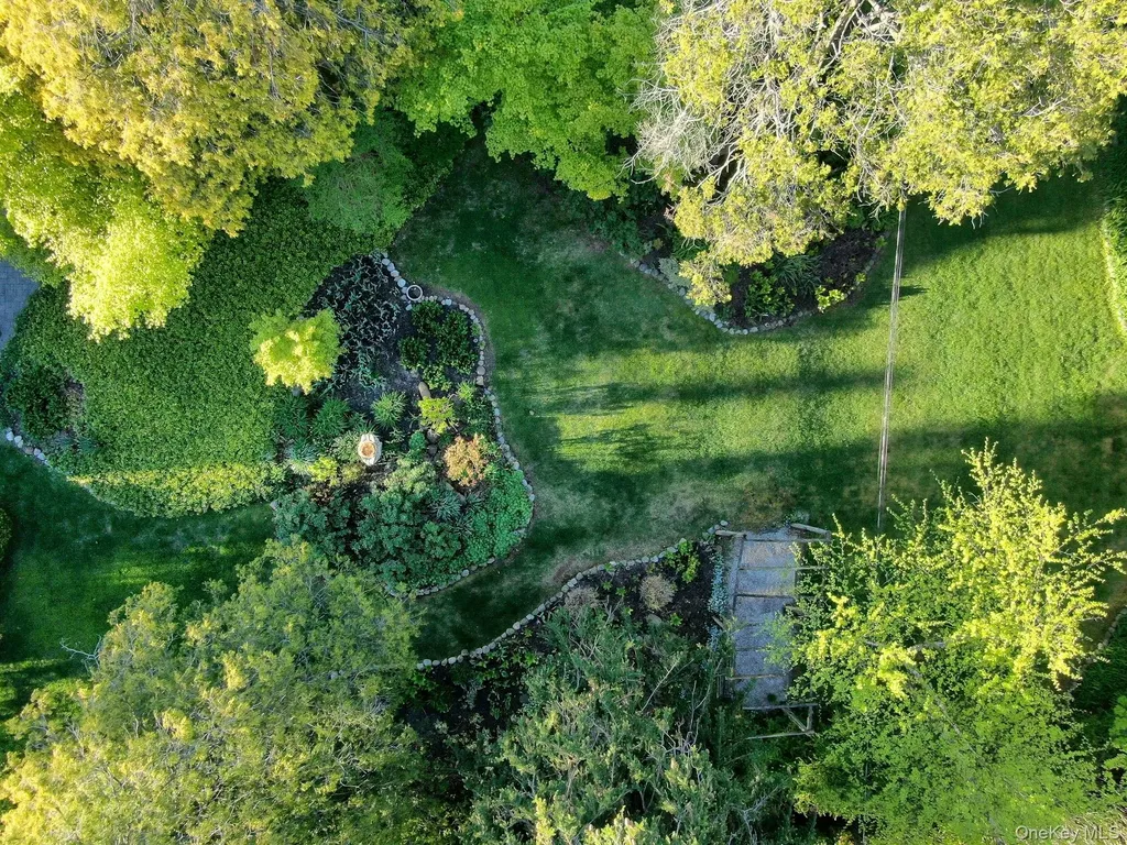 32 Laveta Place Nyack NY 10960