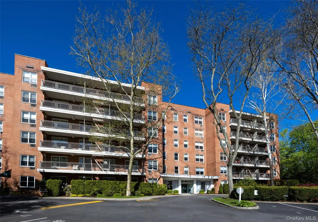 177 E Hartsdale Hartsdale NY 10530