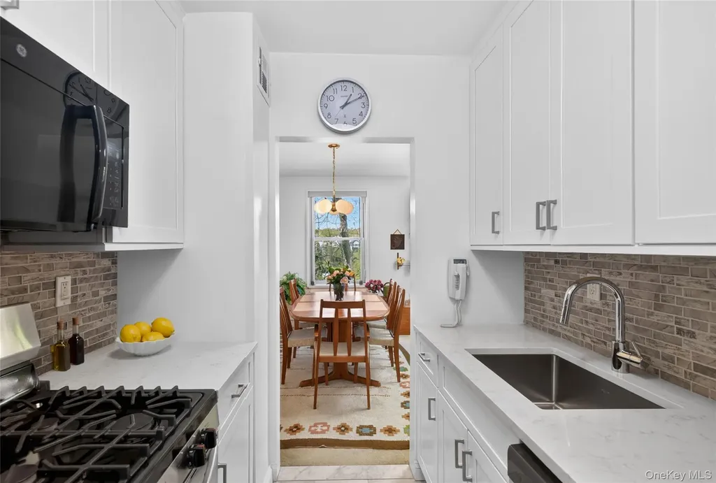 177 E Hartsdale Hartsdale NY 10530