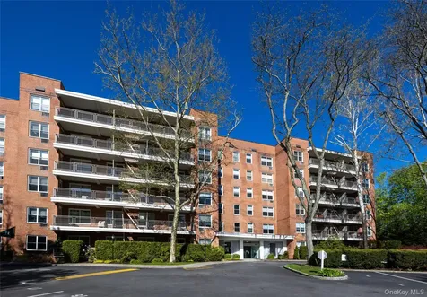177 E Hartsdale Hartsdale NY 10530