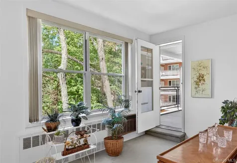 177 E Hartsdale Hartsdale NY 10530