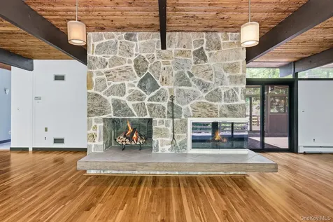 51 Eastern Drive Ardsley NY 10502