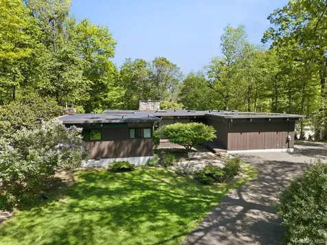 51 Eastern Drive Ardsley NY 10502