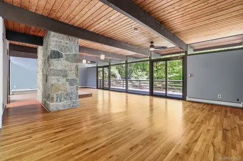 51 Eastern Drive Ardsley NY 10502