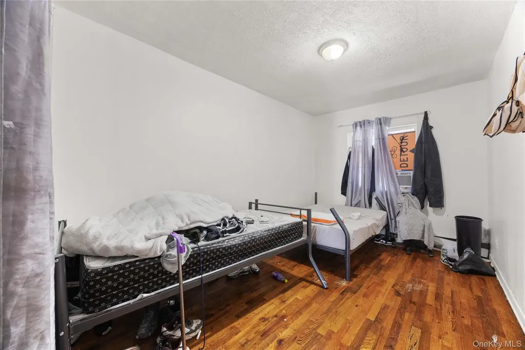 627 Commonwealth Avenue Bronx NY 10473