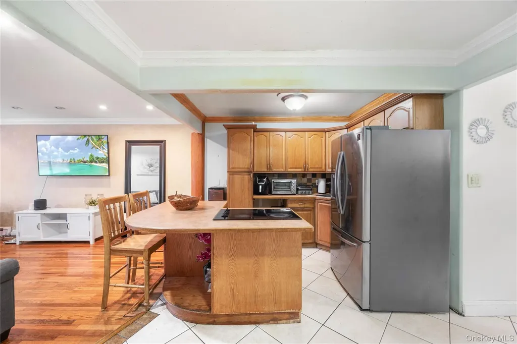627 Commonwealth Avenue Bronx NY 10473