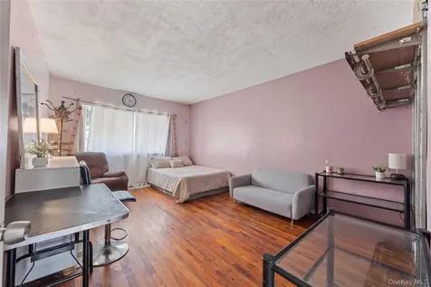 627 Commonwealth Avenue Bronx NY 10473