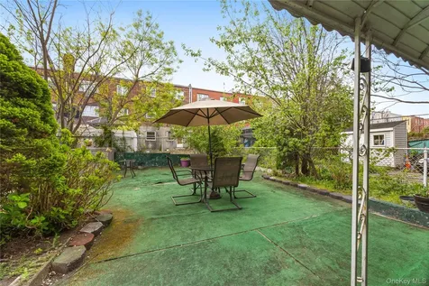 627 Commonwealth Avenue Bronx NY 10473