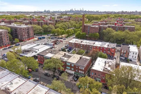 627 Commonwealth Avenue Bronx NY 10473