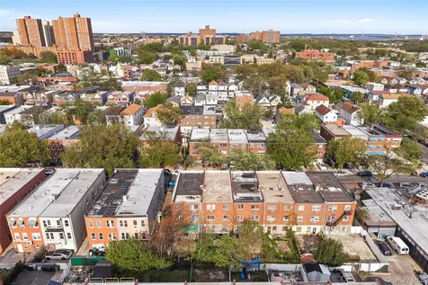 627 Commonwealth Avenue Bronx NY 10473