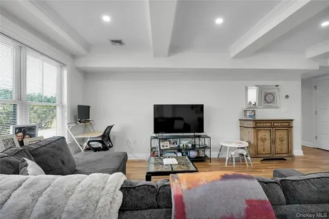225 Stanley Avenue Mamaroneck NY 10543