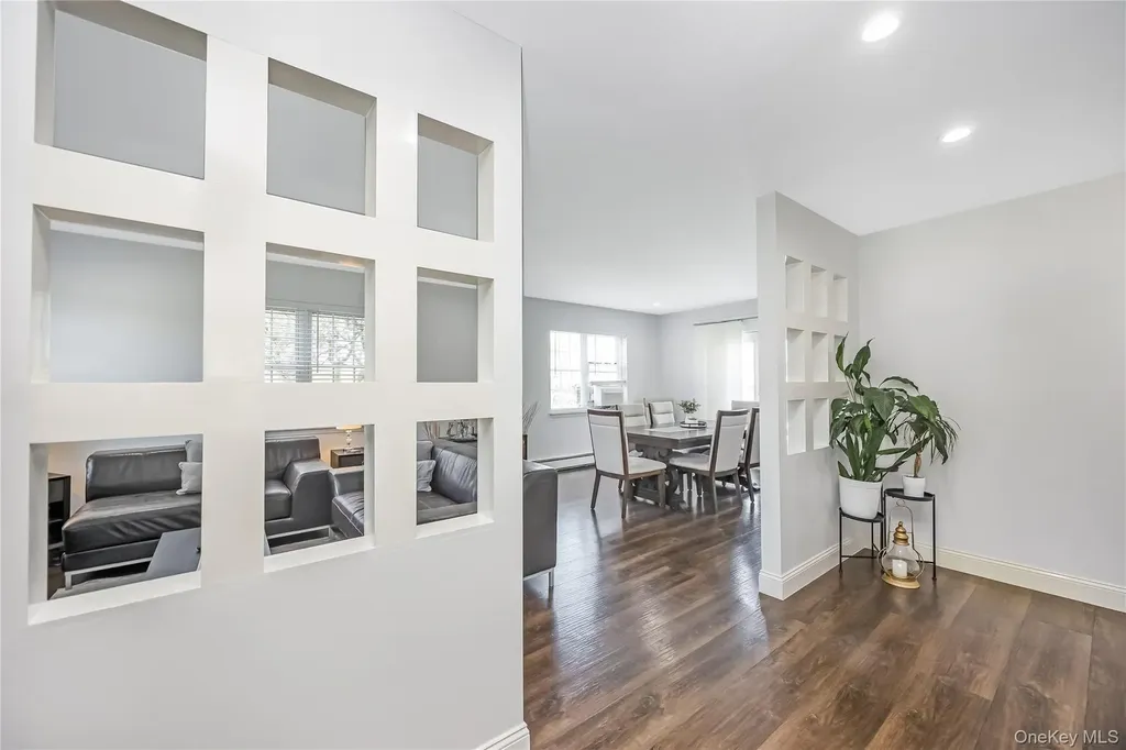 56 Arrowhead Avenue Riverhead NY 11901