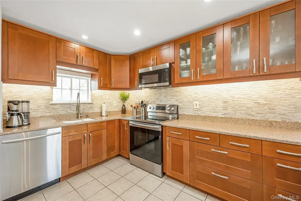 56 Arrowhead Avenue Riverhead NY 11901