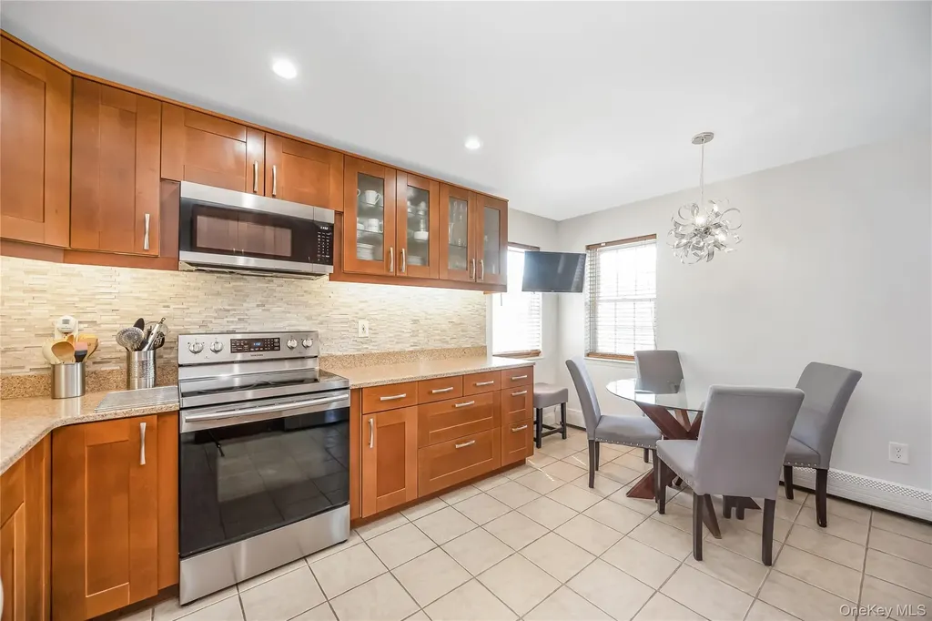 56 Arrowhead Avenue Riverhead NY 11901