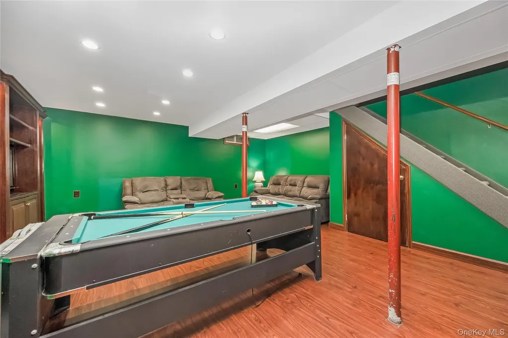 56 Arrowhead Avenue Riverhead NY 11901