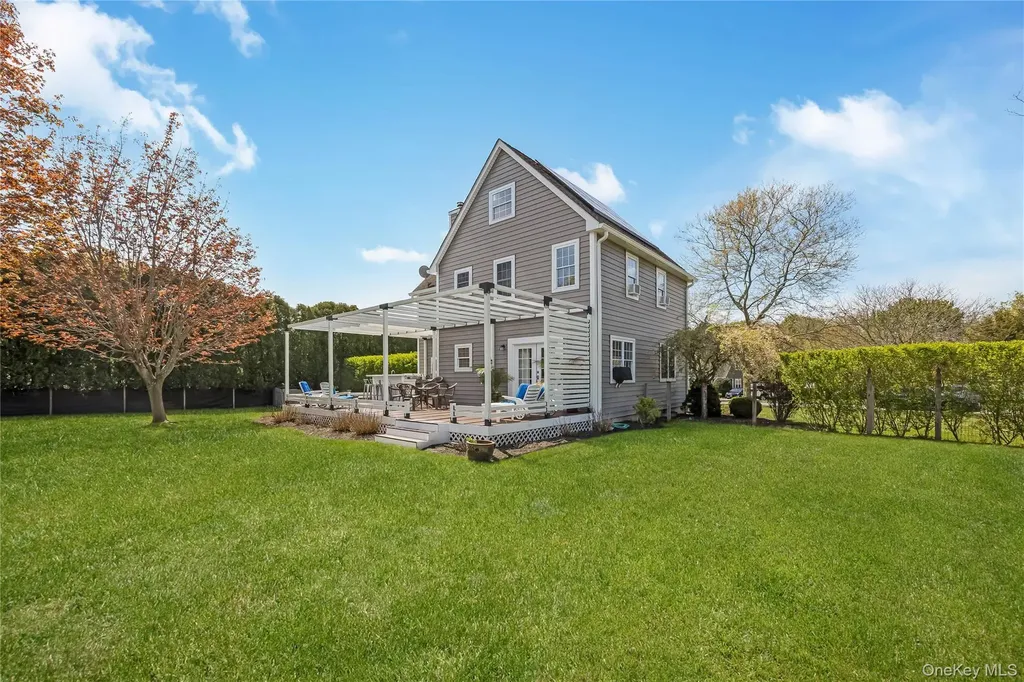 56 Arrowhead Avenue Riverhead NY 11901