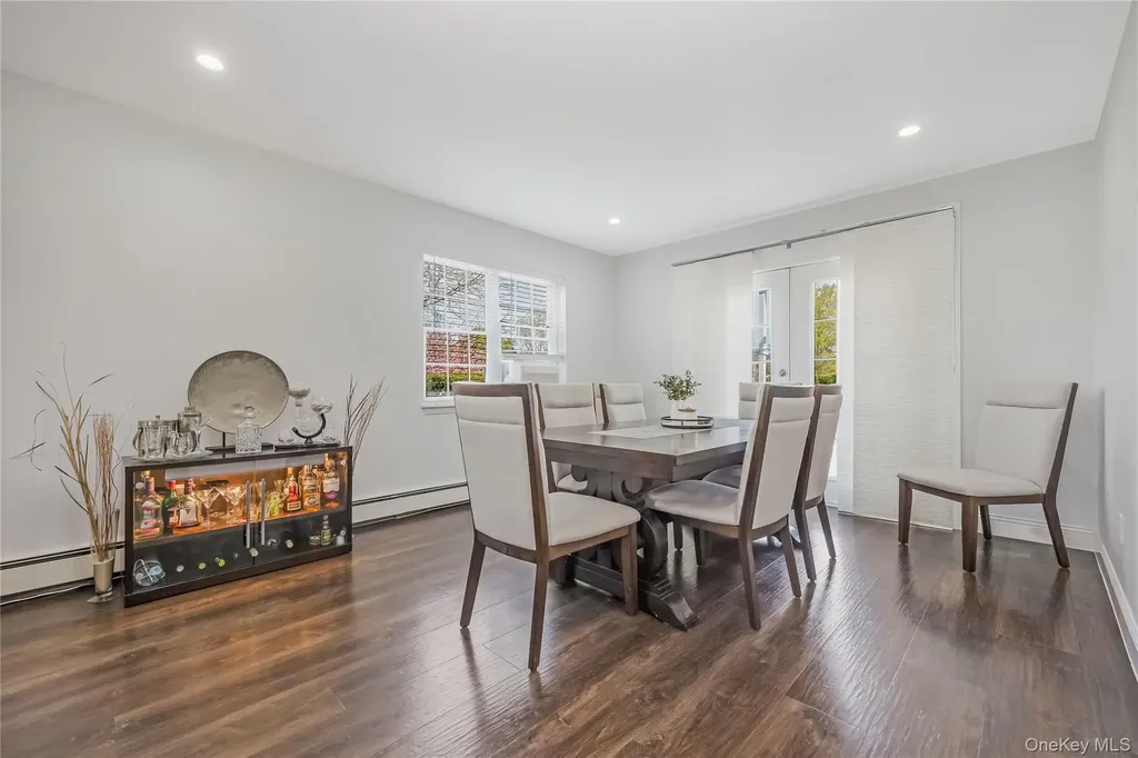 56 Arrowhead Avenue Riverhead NY 11901