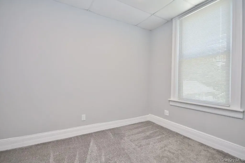 521 E 235th Street Bronx NY 10470