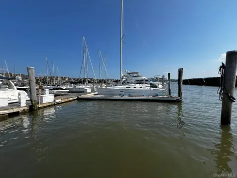 D-20 Half Moon Bay Marina Croton-on-hudson NY 10520