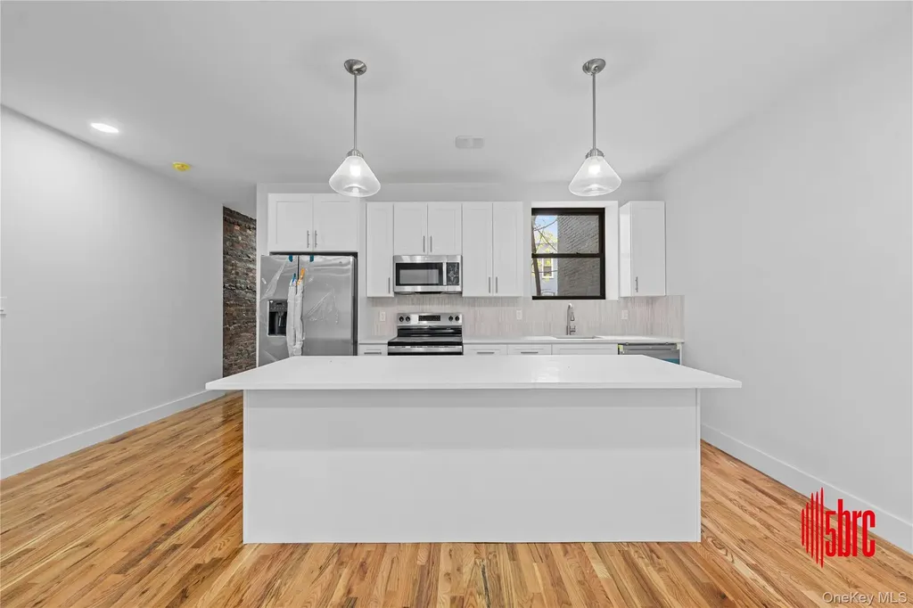 405 Miller Avenue Brooklyn NY 11207