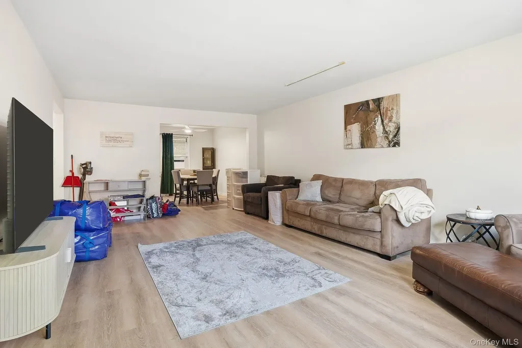 79 N Broadway White Plains NY 10603