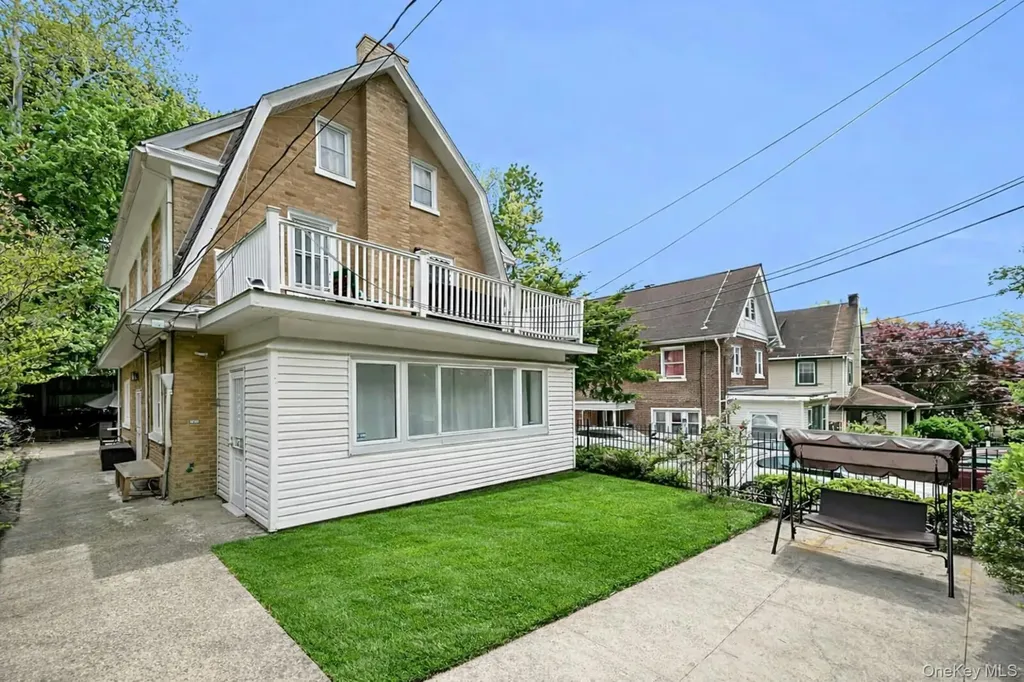 370 Park Hill Avenue Yonkers NY 10705