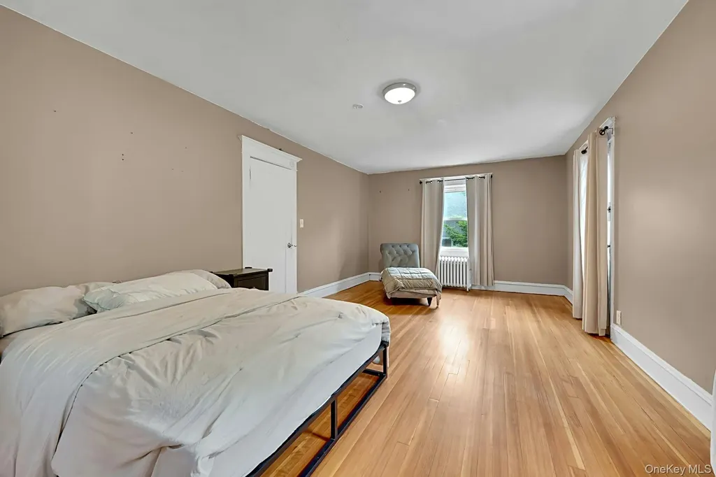 370 Park Hill Avenue Yonkers NY 10705