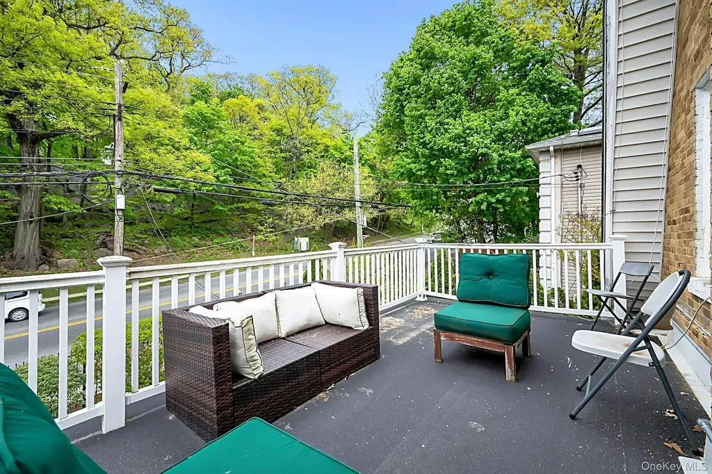 370 Park Hill Avenue Yonkers NY 10705