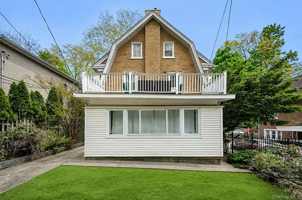 370 Park Hill Avenue Yonkers NY 10705