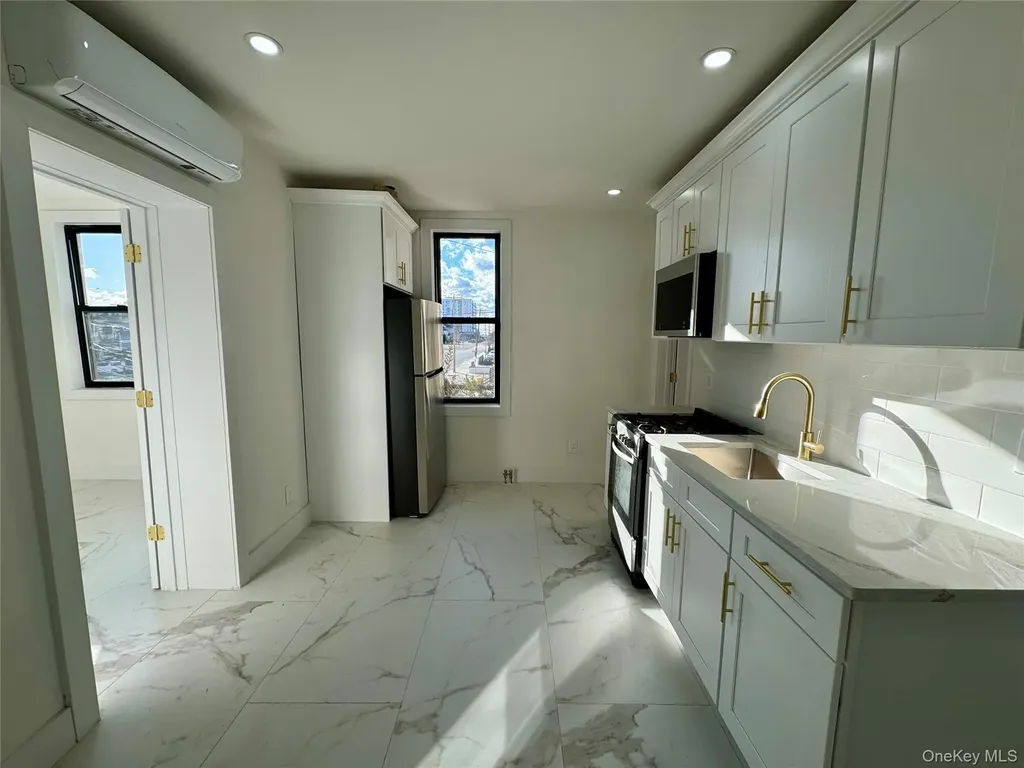 315 Riverside Boulevard Long Beach NY 11561