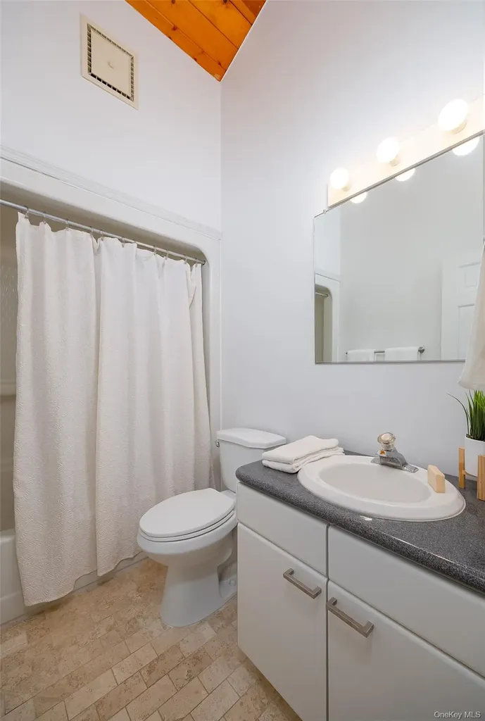 33 Willow Brook Ridge Clinton Corners NY 12514