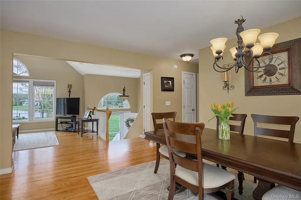 40 Paulette Lane Wappingers Falls NY 12590