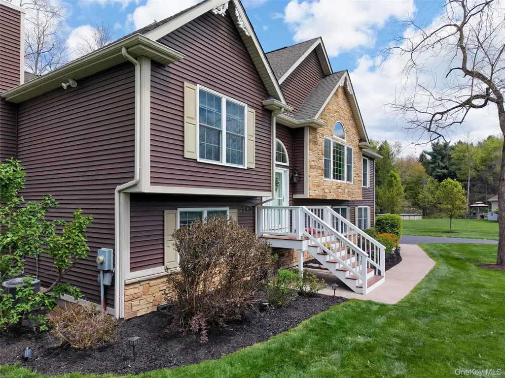 40 Paulette Lane Wappingers Falls NY 12590