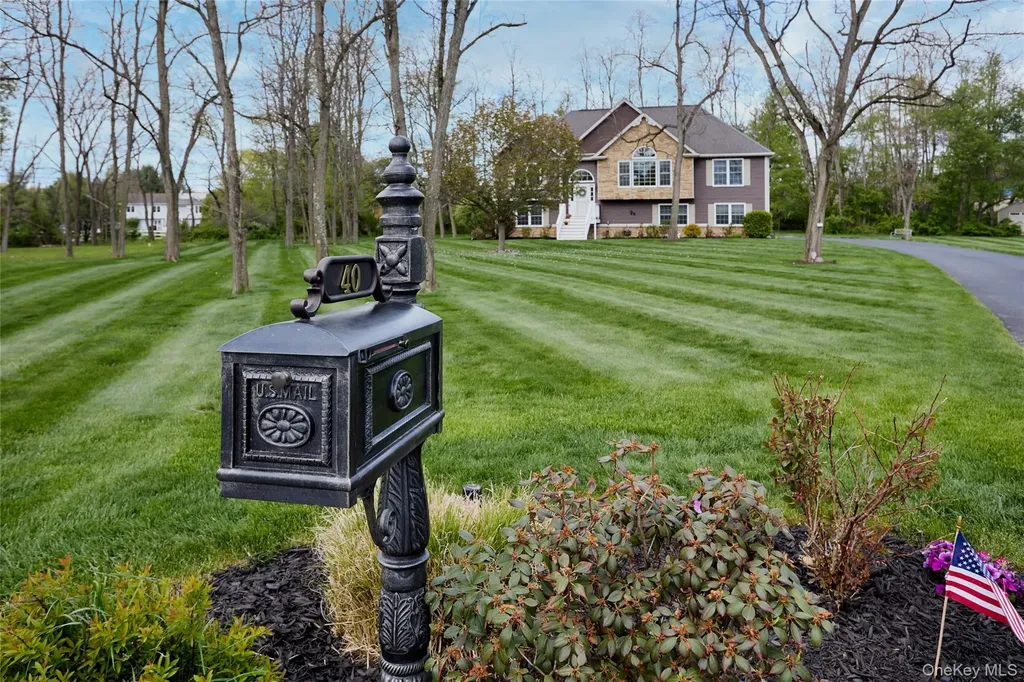 40 Paulette Lane Wappingers Falls NY 12590