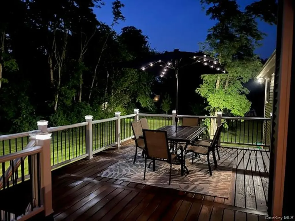 40 Paulette Lane Wappingers Falls NY 12590