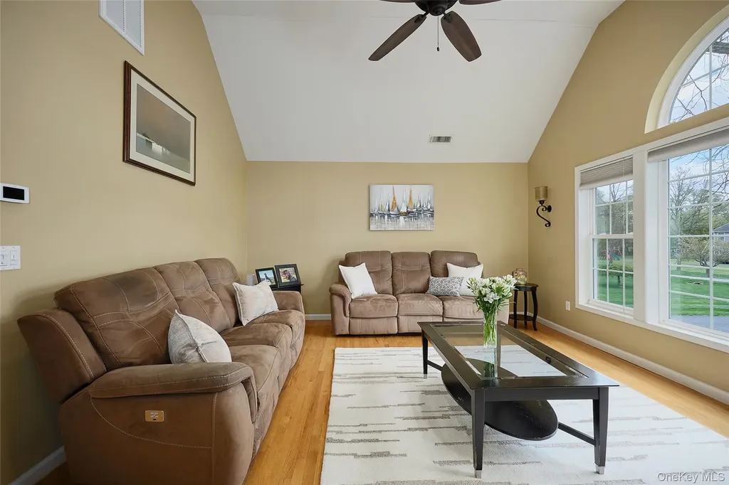40 Paulette Lane Wappingers Falls NY 12590