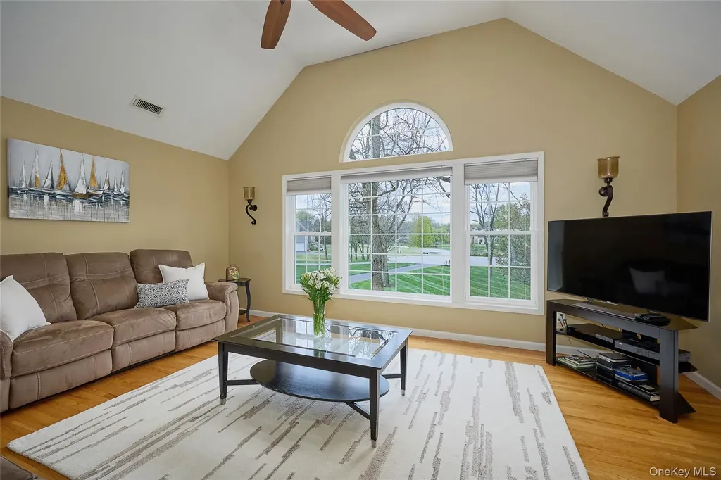 40 Paulette Lane Wappingers Falls NY 12590