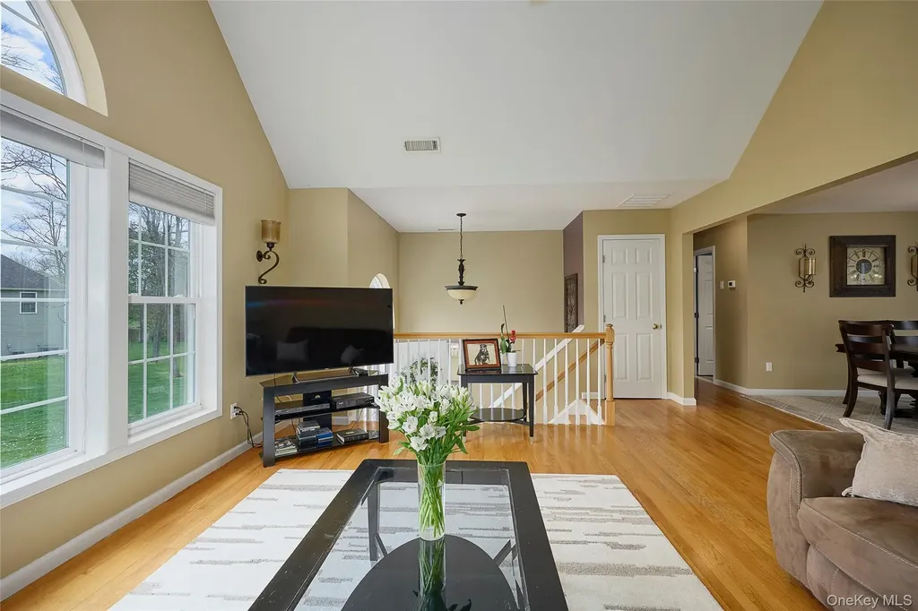 40 Paulette Lane Wappingers Falls NY 12590