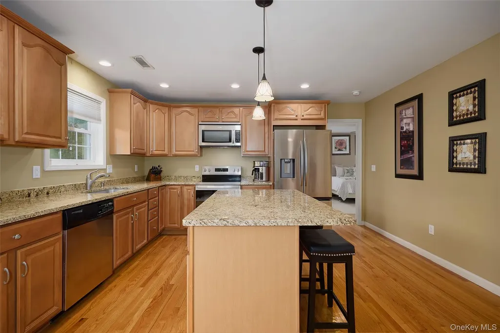40 Paulette Lane Wappingers Falls NY 12590