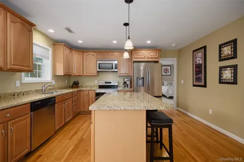 40 Paulette Lane Wappingers Falls NY 12590