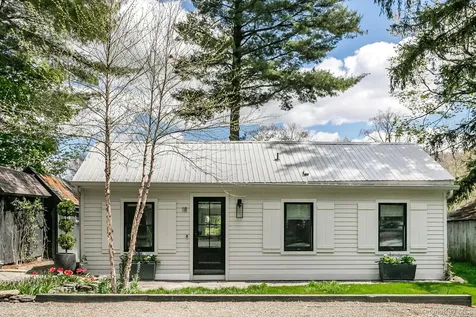 18 Fourth Avenue Rhinebeck NY 12572