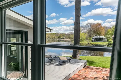 18 Fourth Avenue Rhinebeck NY 12572