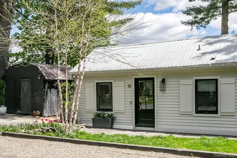 18 Fourth Avenue Rhinebeck NY 12572