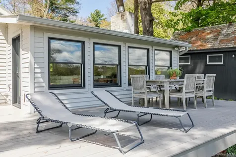 18 Fourth Avenue Rhinebeck NY 12572