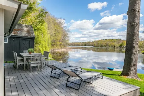 18 Fourth Avenue Rhinebeck NY 12572
